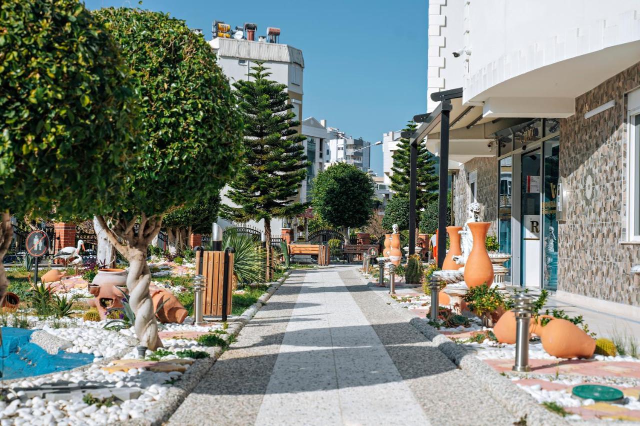 Onkel Rada Apart Hotel Antalya Exteriör bild
