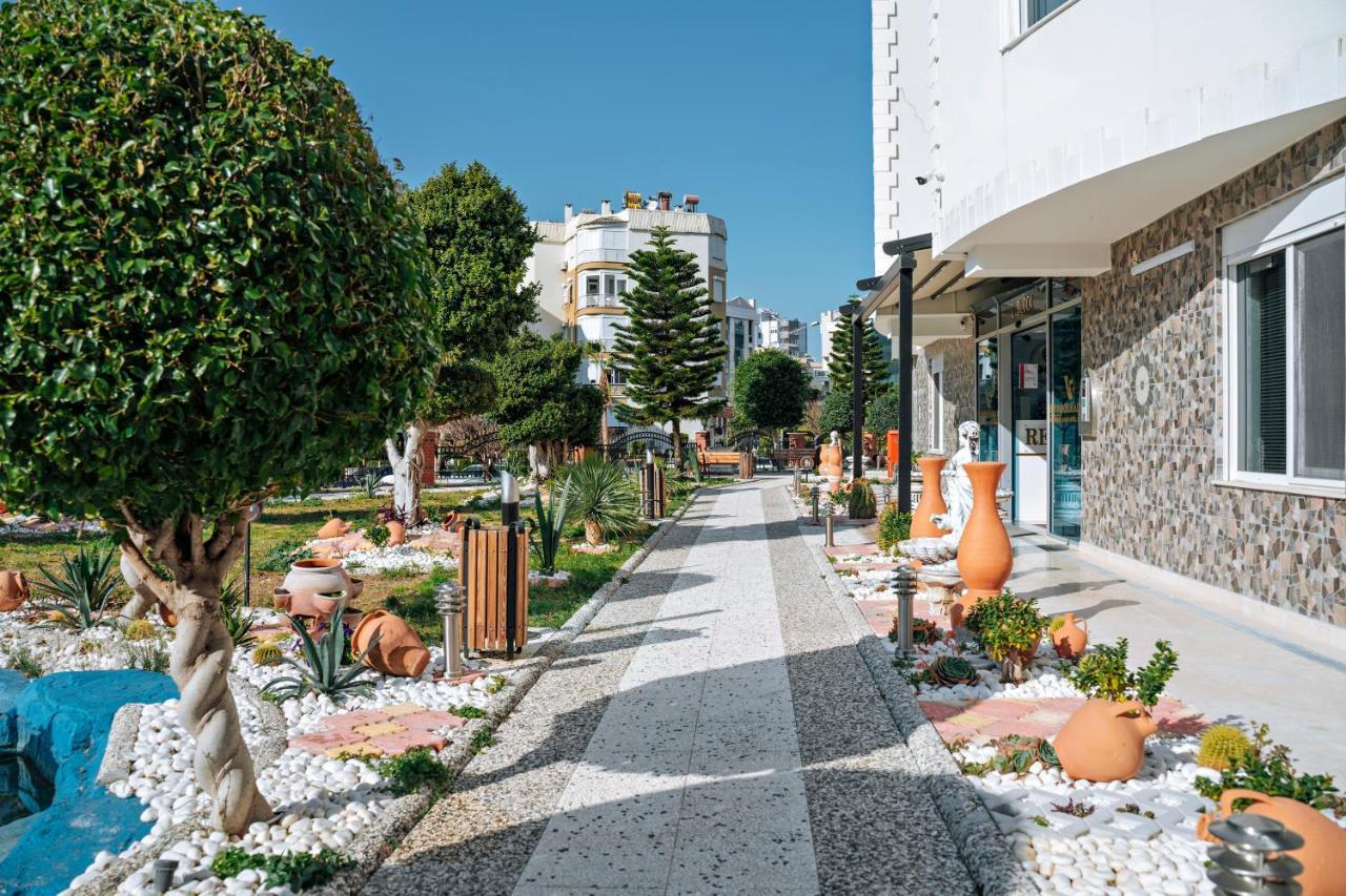 Onkel Rada Apart Hotel Antalya Exteriör bild