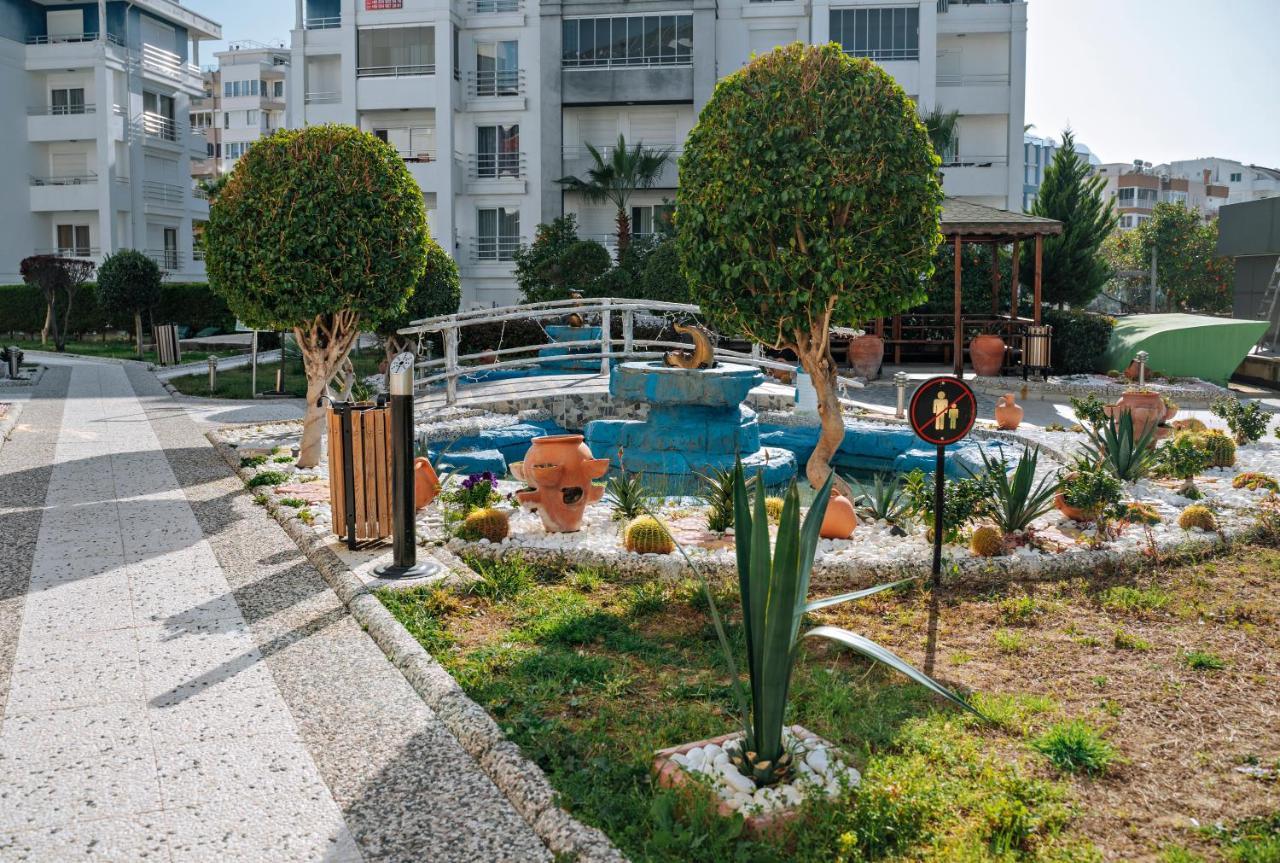 Onkel Rada Apart Hotel Antalya Exteriör bild